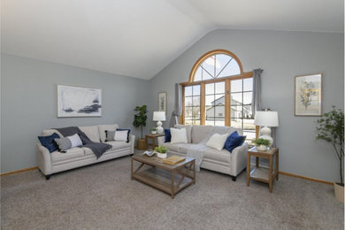 Inspiration for a living room remodel in Milwaukee