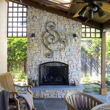 Outdoor fireplace