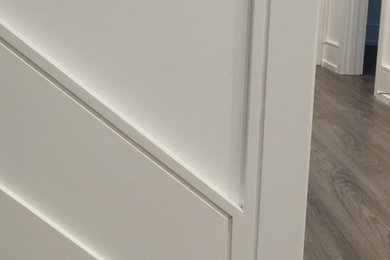 Example of a trendy staircase design in Toronto