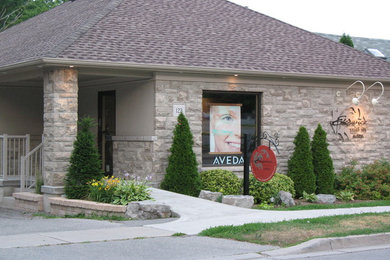 Whitby Salon and Spa 2001