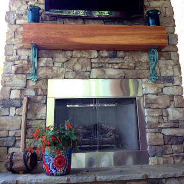 Beautiful Mantel Ideas with Iron Brackets & More