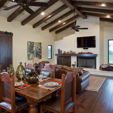 DH 013 - Great Room