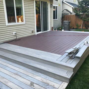 LAKELAND HILLS CUSTOM DECK
