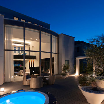 日常を消し去る次世代のリゾート空間