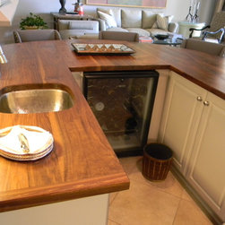 Walnut bar - Products