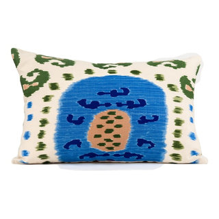 https://st.hzcdn.com/fimgs/a5c120650cf13567_6071-w320-h320-b1-p10--mediterranean-decorative-pillows.jpg