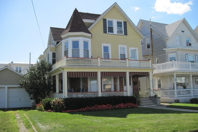 Example of an ornate home design design in New York