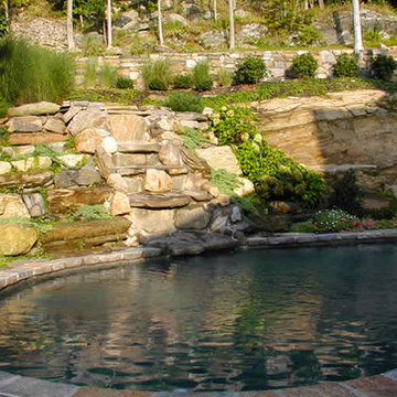 Pools/Water Features