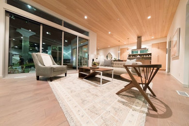 Example of a minimalist home design design in New York
