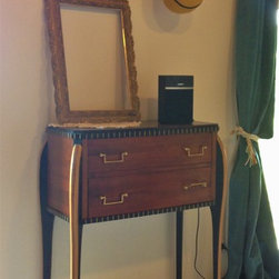 Commode - Dressers