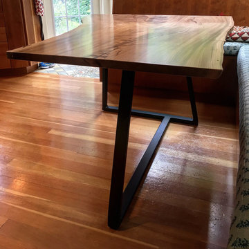 The MM Dining Table