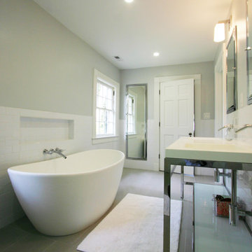 Minimal Master Bath