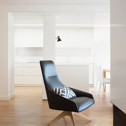 Family Hub - Armchairs And Accent Chairs