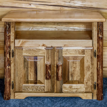 Glacier Country Collection Utility Stand