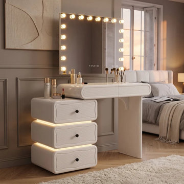 Hollywood Vanity Mirrors & Dressing Tables