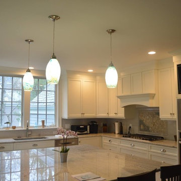 Custom Kitchen & Baths