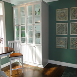Traditional home kitchen and dinning room - Products
