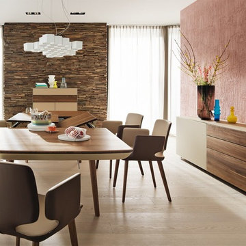 Extendable Dining Table
