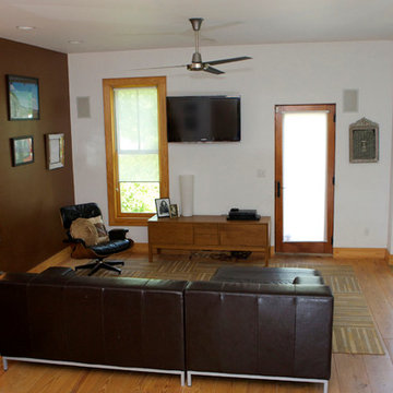 1649 Summit