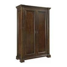 LIVINGROOM CLOSET