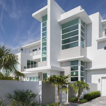 Modernism Defined in a Spacious Miami Beach Home