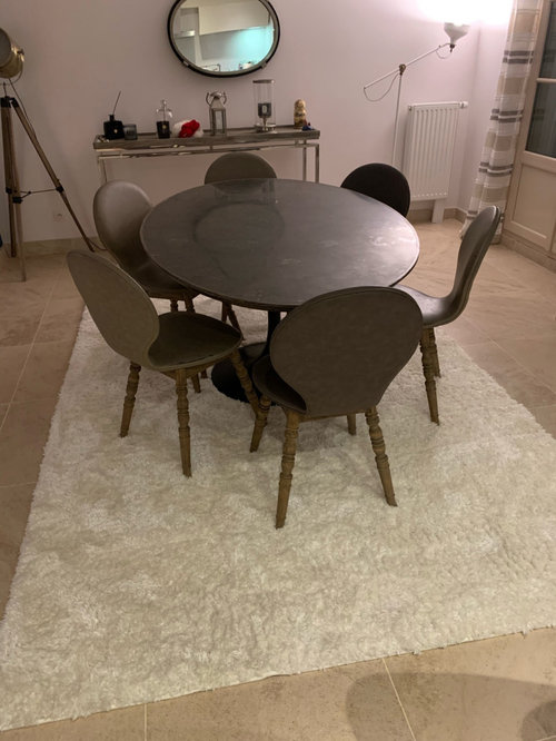 Dining table / carpet??