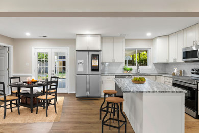 Example of a kitchen design in Richmond