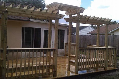 Deck with built in seating and Pergola
