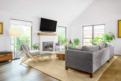 Inspiration for a modern living room remodel in Austin
