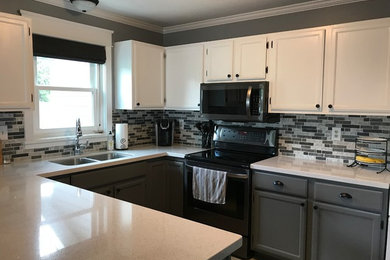 Kitchen photo in Minneapolis with quartz countertops