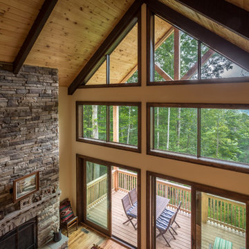Rustic Retreat in Lost Creek