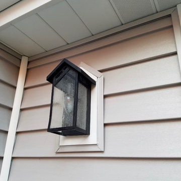 Roselle, IL Colonial Vinyl Siding Remodel