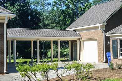Garage photo in Wilmington