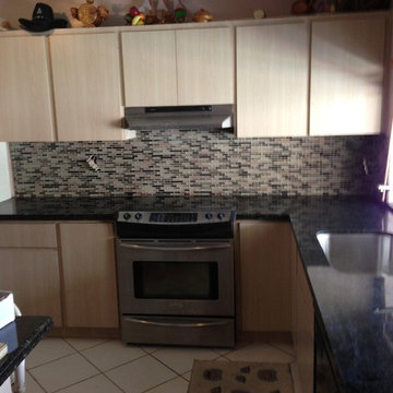Kitchen , Backsplash and Countertop