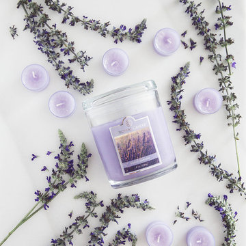 Colonial Candle