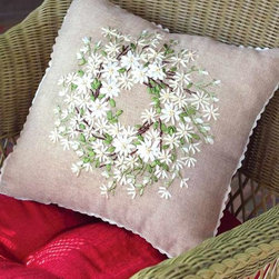 Daisy Pillow - Decorative Pillows