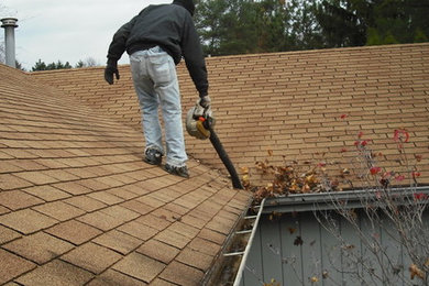 Roofing Contractors in Vincent, CA
