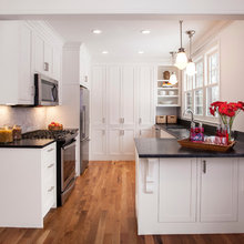 Kitchen (Pinetree)