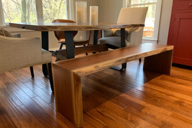 Example of a dining room design in Philadelphia