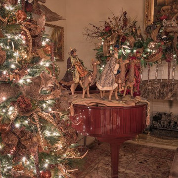 Holiday Mantle Ideas by Holiday Warehouse