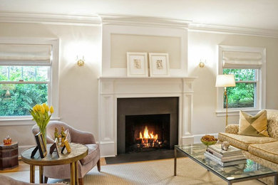 Inspiration for a transitional living room remodel in New York