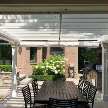 Retractable Shade, Willowdale
