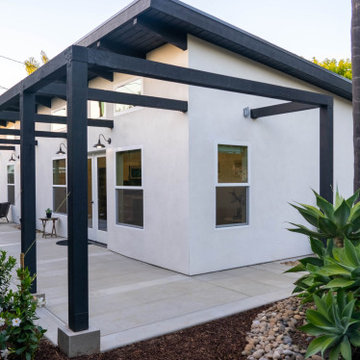 Modern Guest House ~  Accessory Dwelling Unit ADU