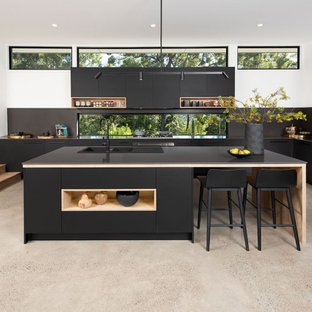75 Beautiful Black Kitchen with Black Benchtop Ideas & Designs - August ...