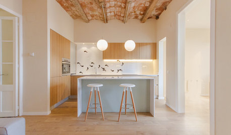 Eine Wohnküche macht sich schick für kommende Mieter