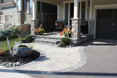 Inspiration for a small timeless home design remodel in Toronto