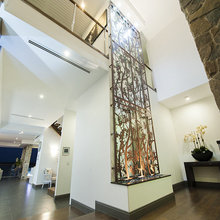 Feature Screen Upstairs