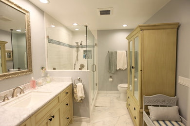 Example of a bathroom design in Los Angeles