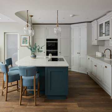BESPOKE HANDMADE KITCHEN, THE CENTRAL HUB IN THIS THAMES DITTON HOME