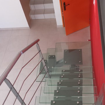 Escalier marches en verre